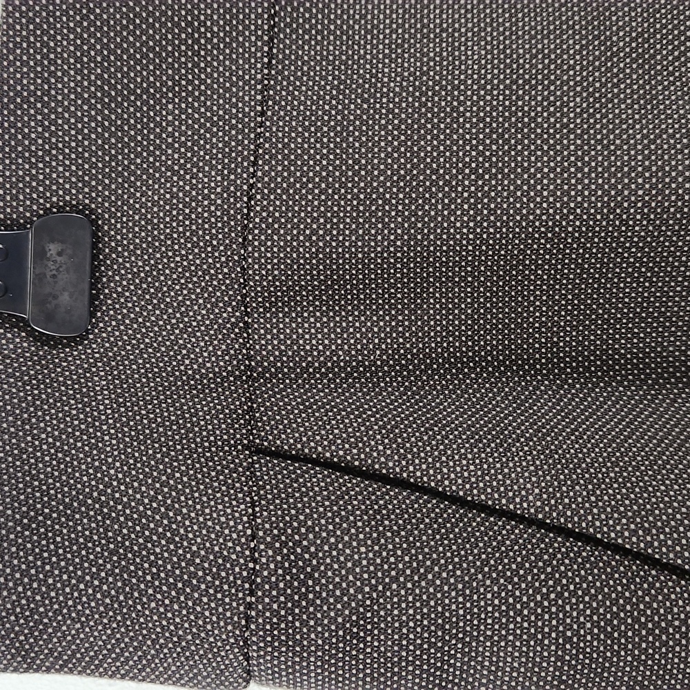Hugo Boss Wool Blend Tulip Skirt with Pockets - Picture 4 of 4